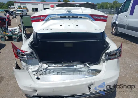 2017 Toyota Avalon Xle z USA, uszkodzony, nr VIN 4T1BK1EB8HU253764